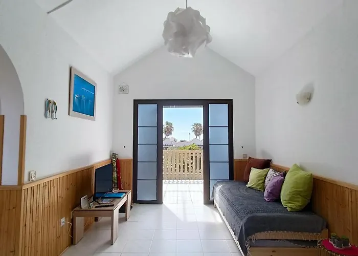 El Barco - Casas De Aron