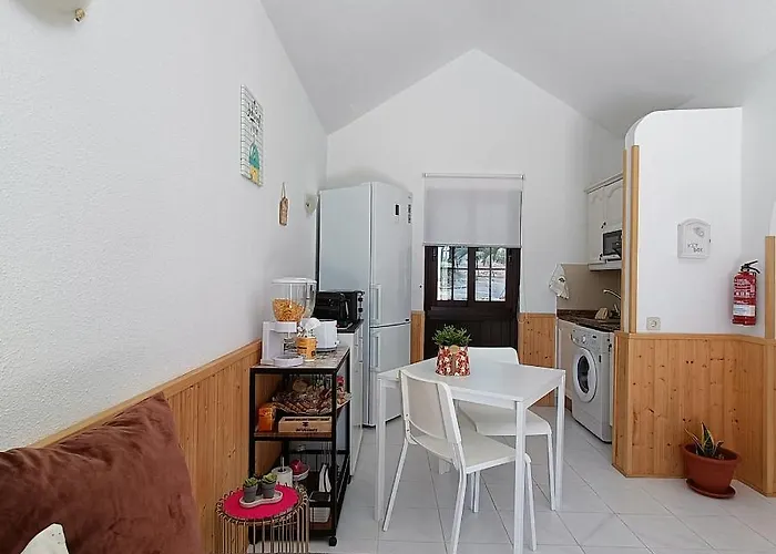 El Barco - Casas De Aron